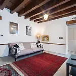 Daire Cera Casa Santo Stefano