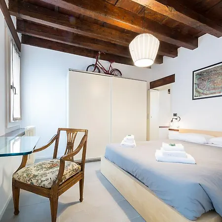 Apartment Ve.n.i.ce Cera Casa Santo Stefano