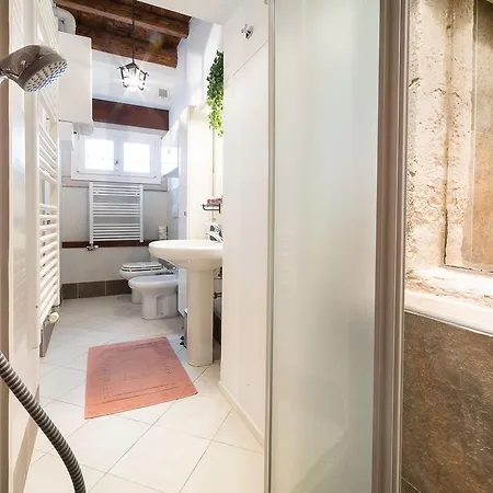 Ve.n.i.ce Cera Casa Santo Stefano * Venetië